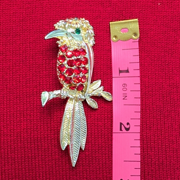 VTG Gold-Tone Parrot Bird Brooch with Red Crystal Accents Retro Figural Whimy - Picture 5 of 7